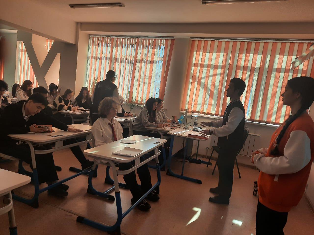 11 февраля в рамках Года профессий Каспийский университет провел профориентационное мероприятие для учащихся 11 классов.