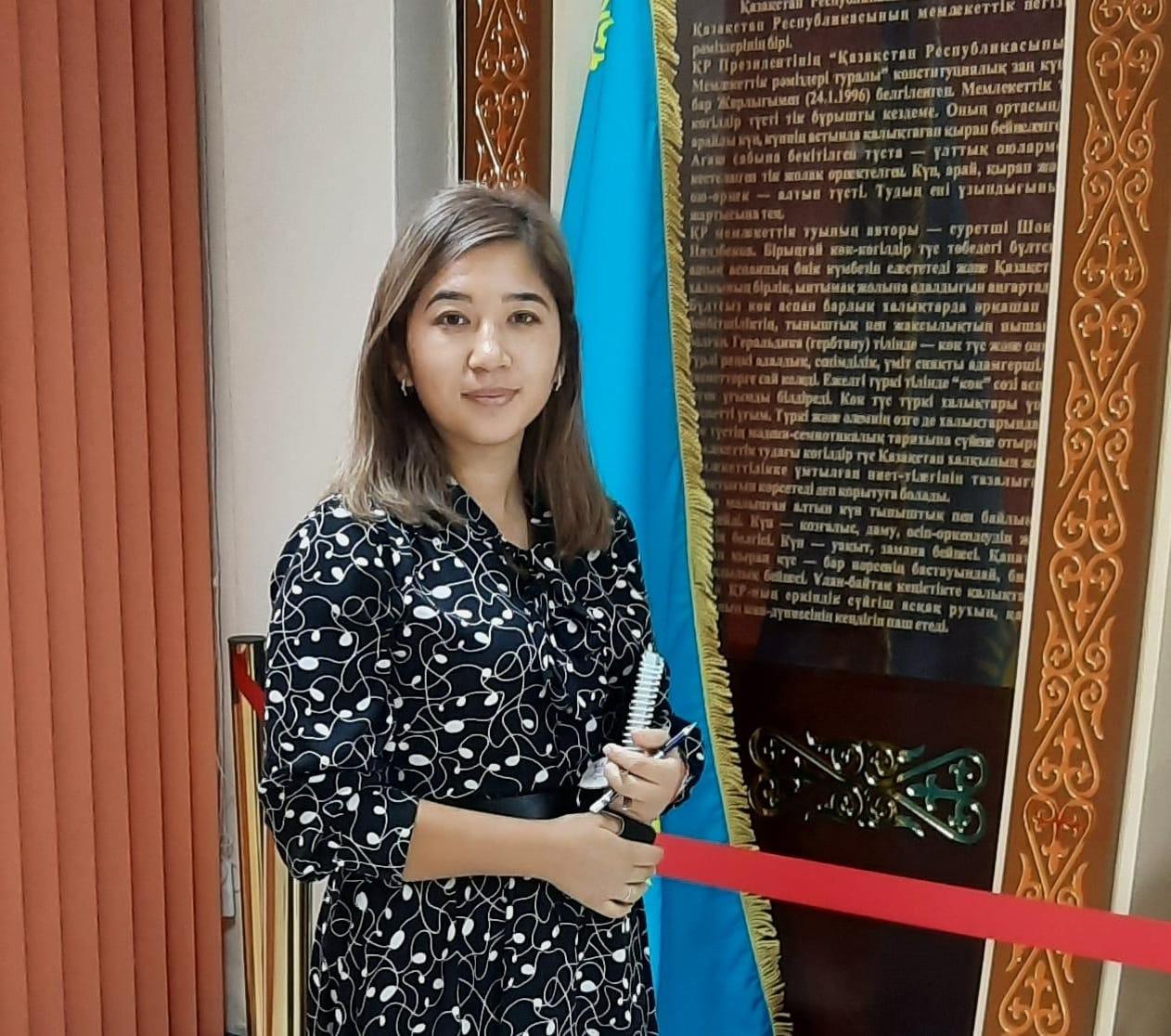 Заместитель директора по воспитательной части,учитель биологии/Директордың тәрбие ісі жөніндегі орынбасары,биология пәнінің мұғалімі